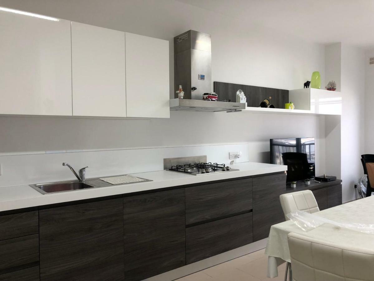 Modern Apartment With Sea View Mellieħa Buitenkant foto
