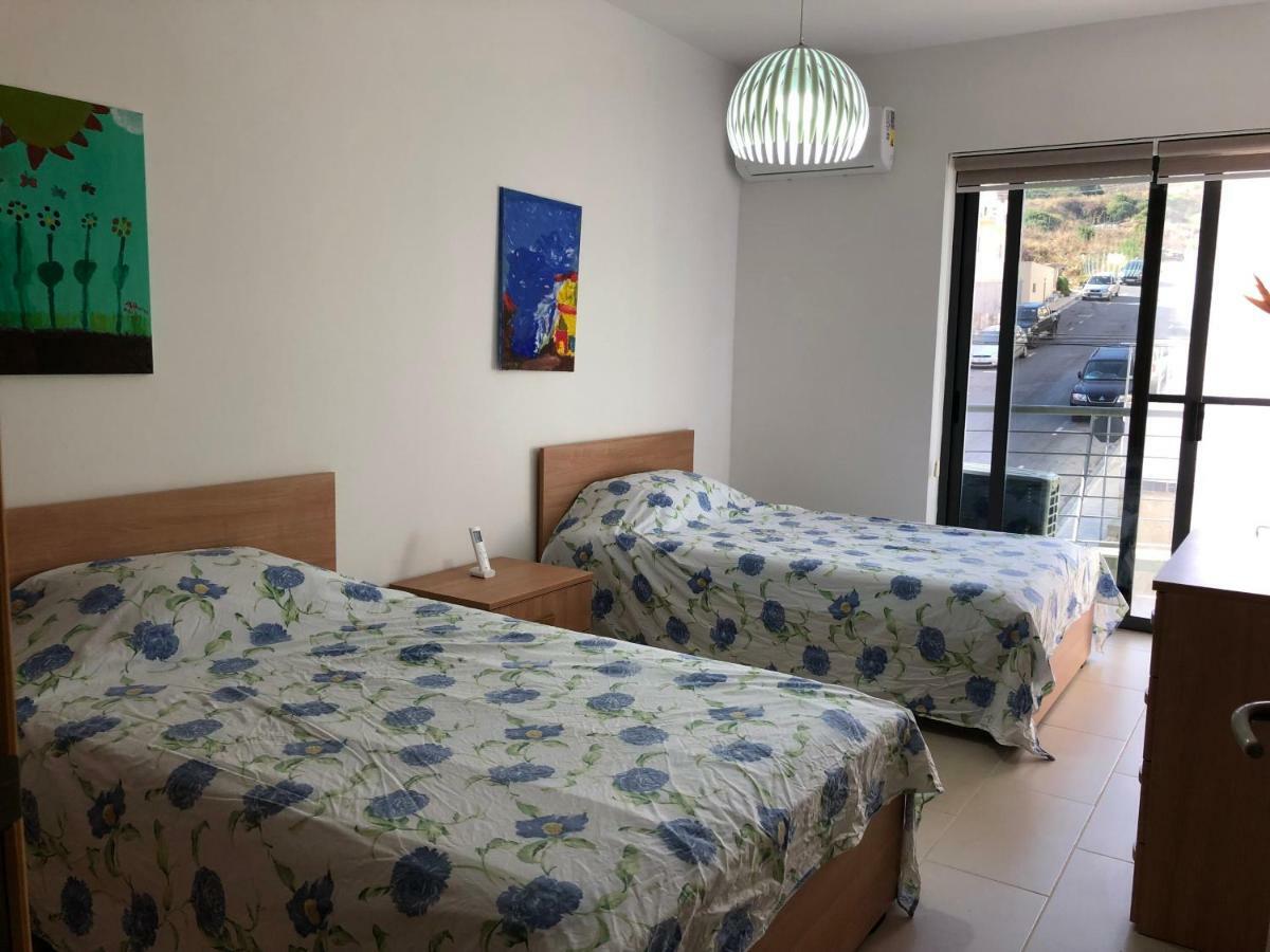 Modern Apartment With Sea View Mellieħa Buitenkant foto