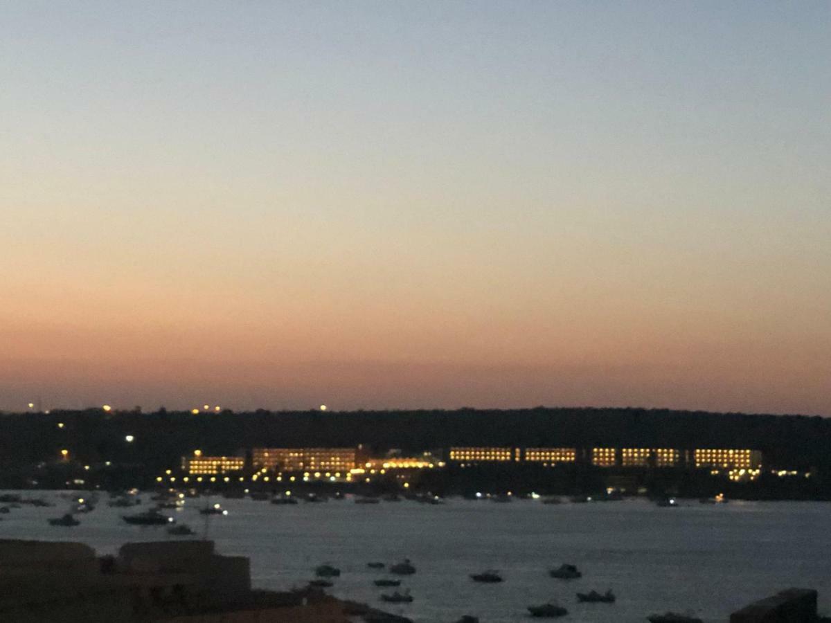 Modern Apartment With Sea View Mellieħa Buitenkant foto